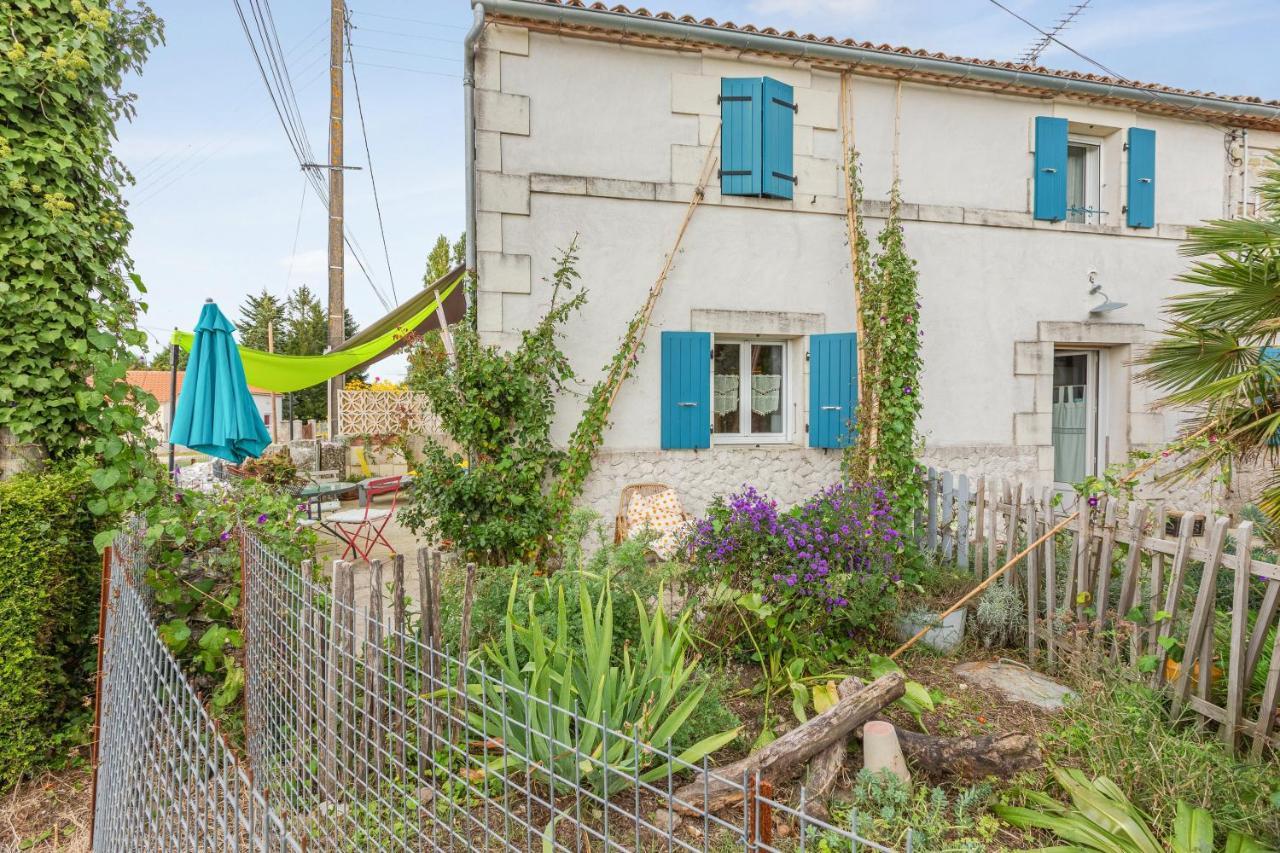 Appartement Accueillant A Mortagne Sur Gironde 45 M² Terrasse Exteriör bild