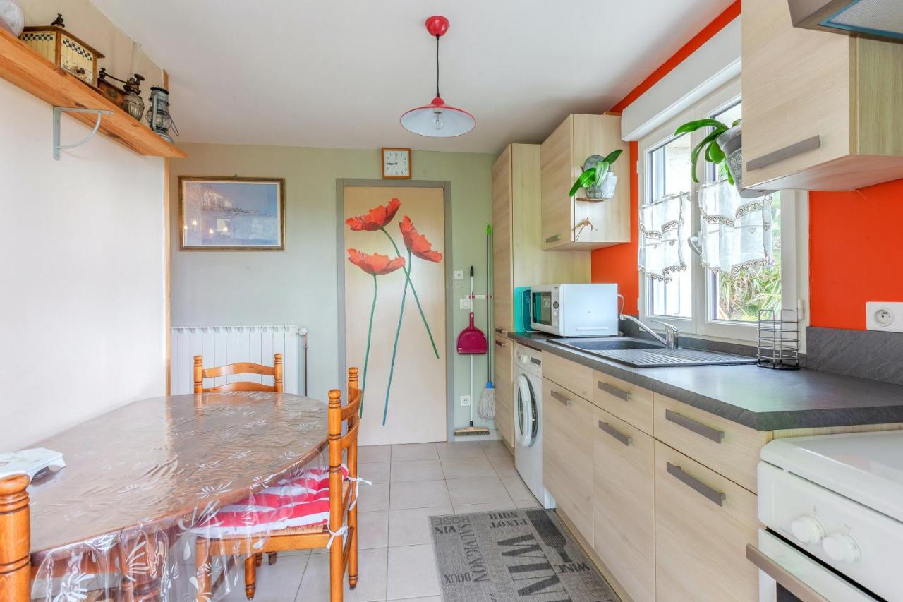 Appartement Accueillant A Mortagne Sur Gironde 45 M² Terrasse Exteriör bild