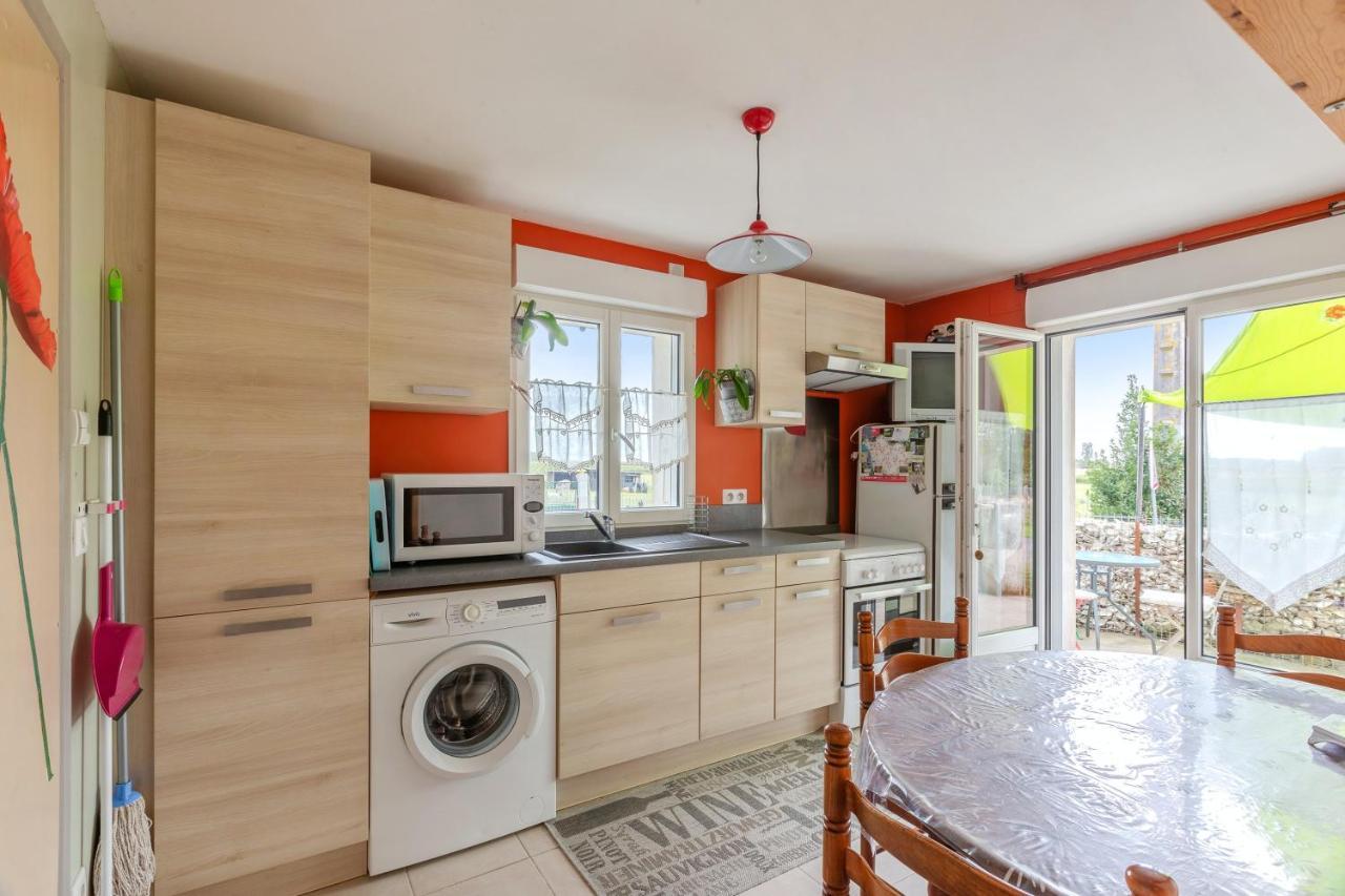 Appartement Accueillant A Mortagne Sur Gironde 45 M² Terrasse Exteriör bild
